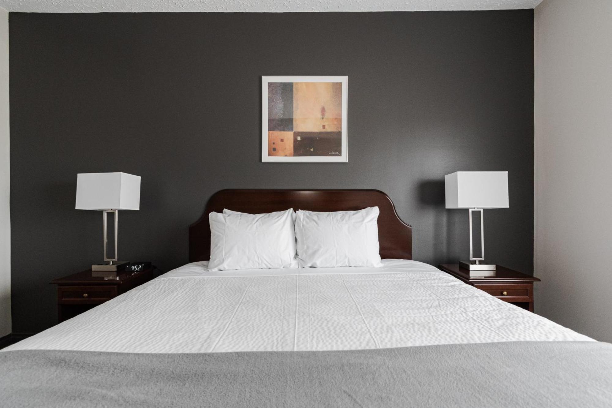 Premier Residence - Fort Mcmurray Luaran gambar
