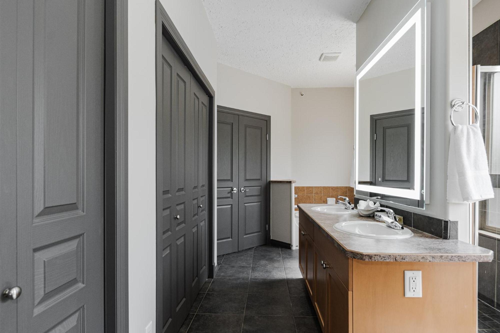 Premier Residence - Fort Mcmurray Luaran gambar