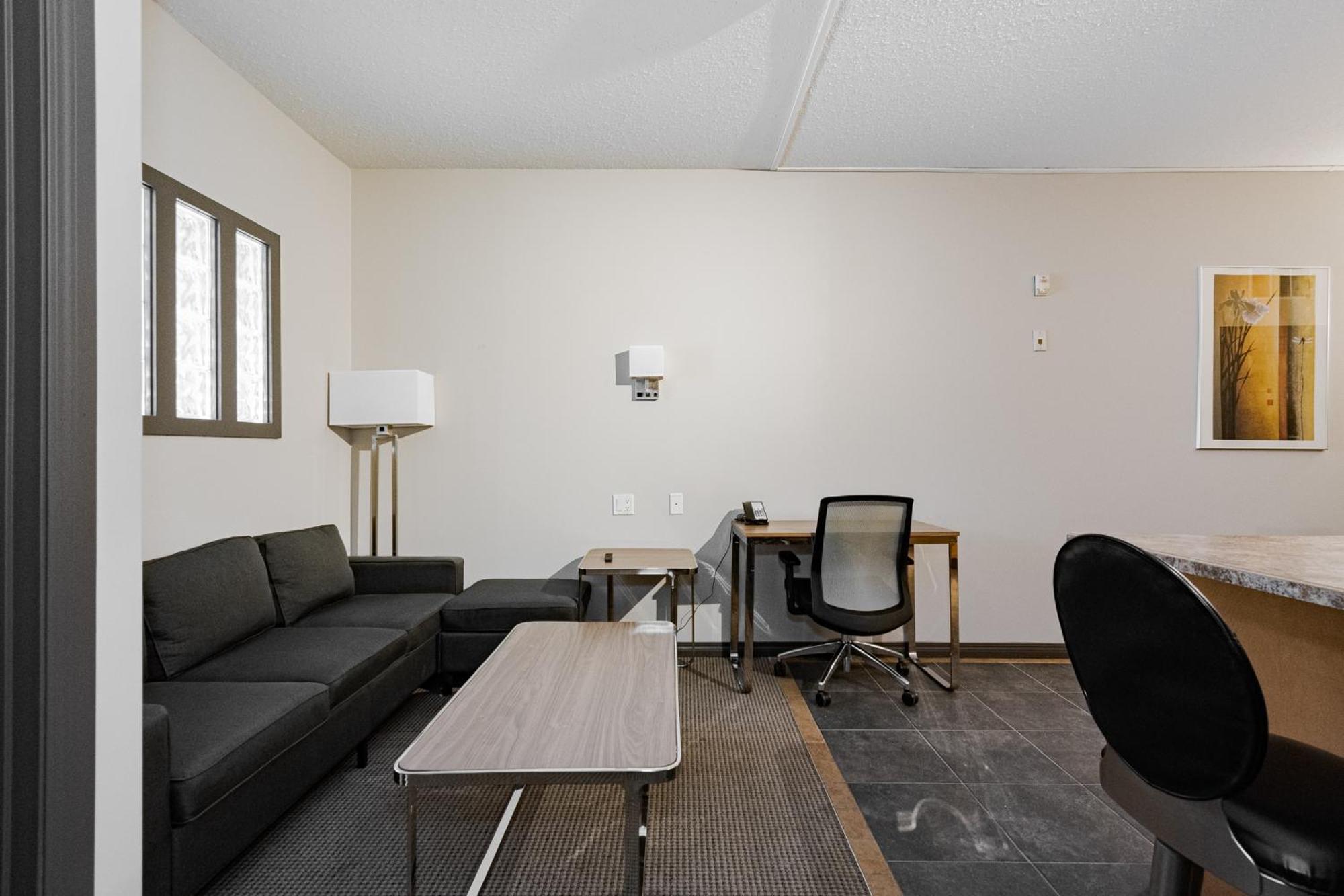 Premier Residence - Fort Mcmurray Luaran gambar