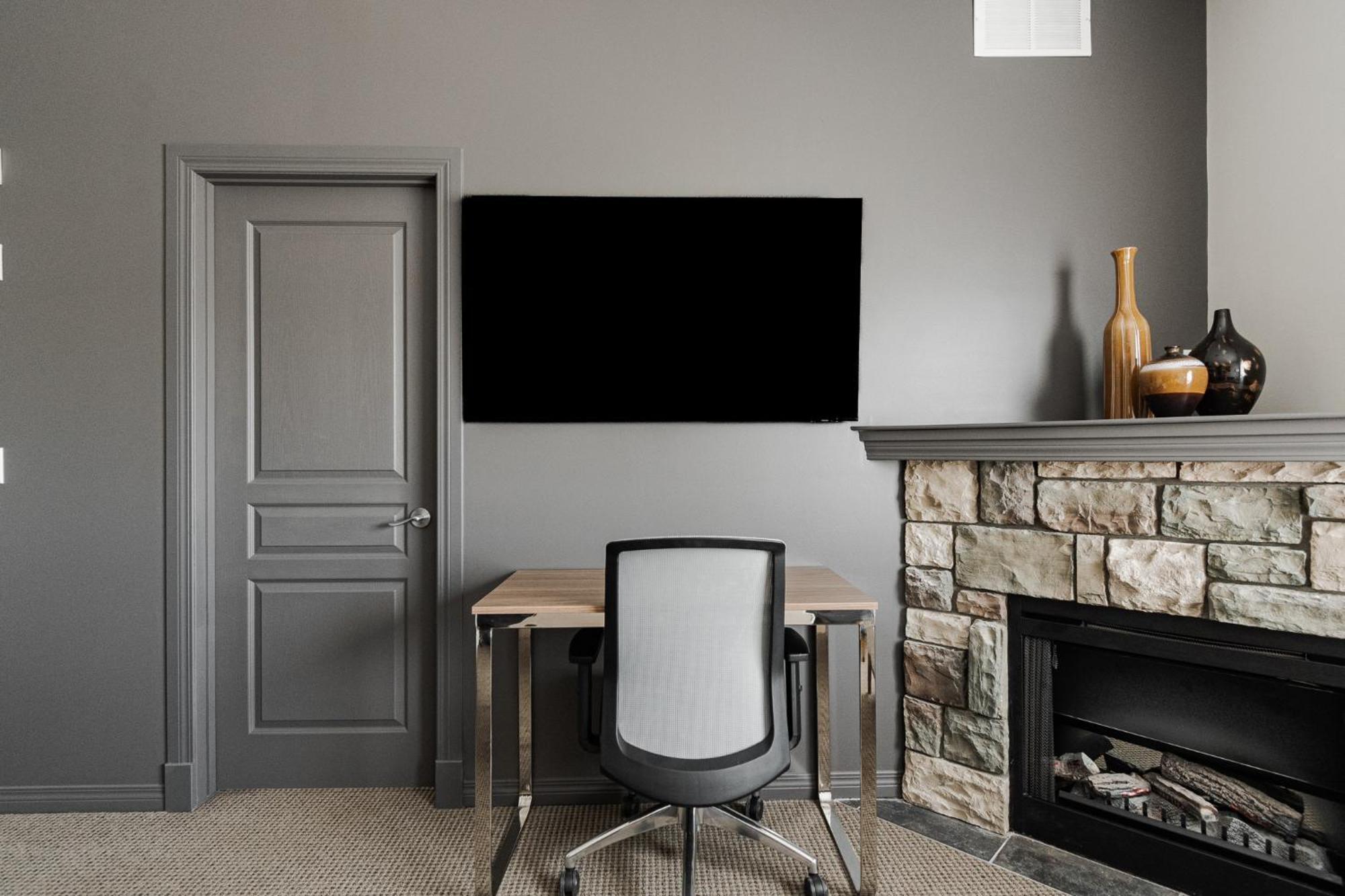 Premier Residence - Fort Mcmurray Luaran gambar