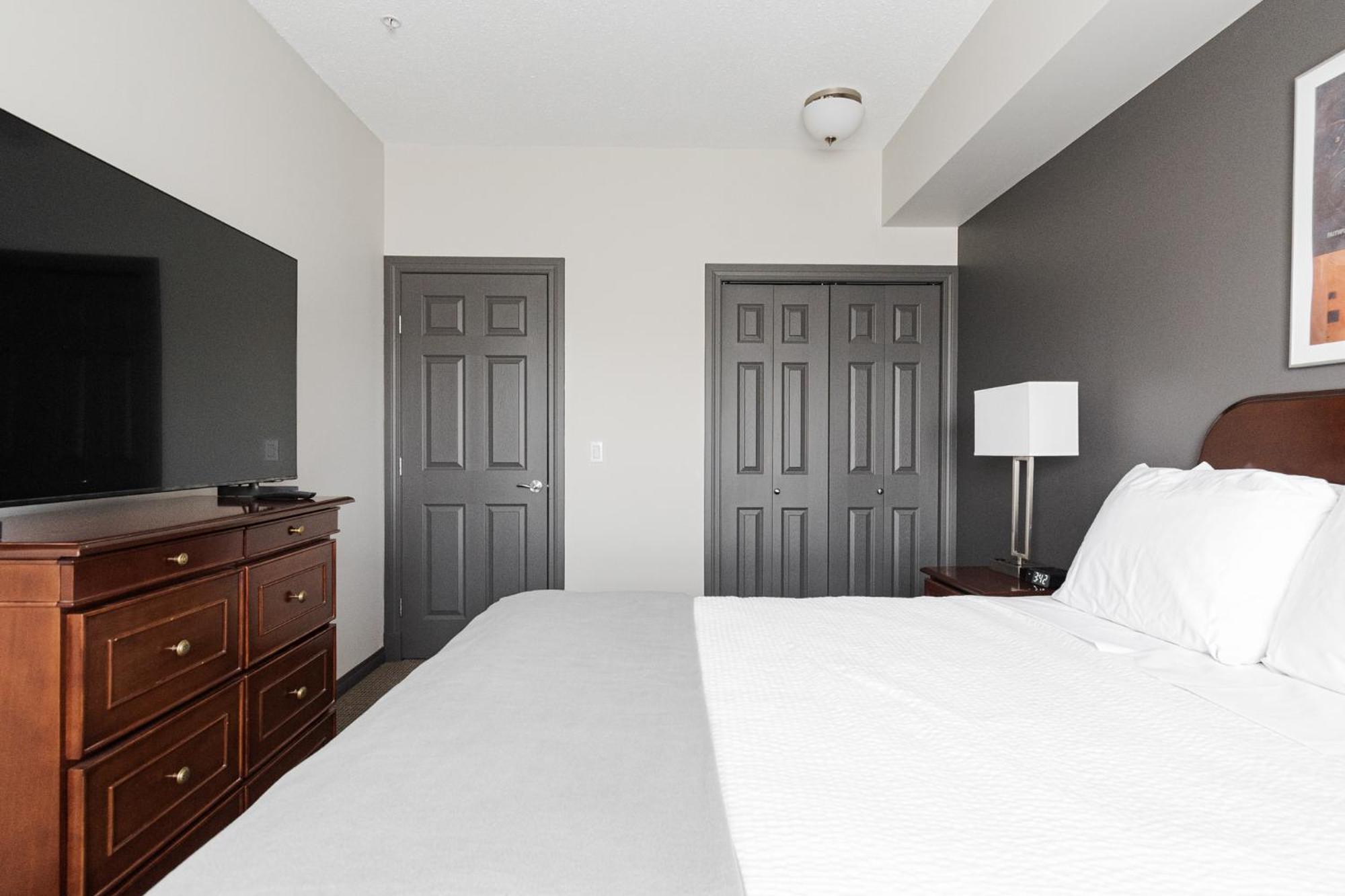 Premier Residence - Fort Mcmurray Luaran gambar