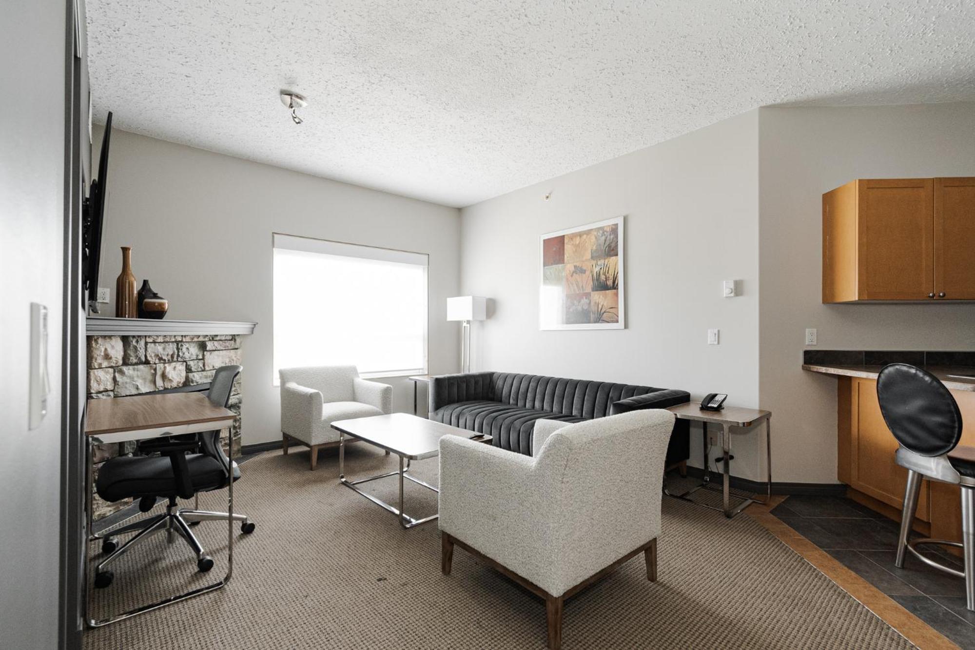 Premier Residence - Fort Mcmurray Luaran gambar